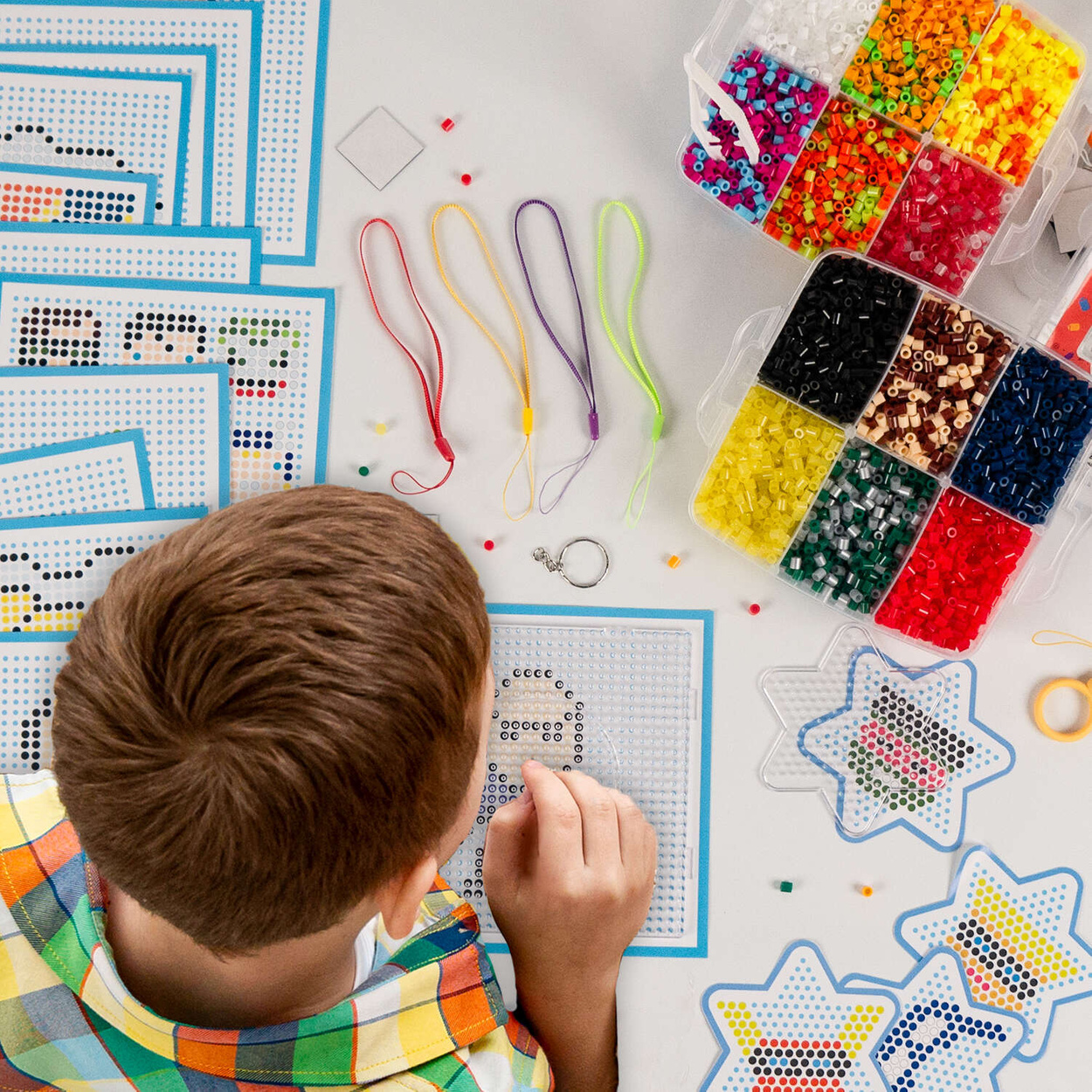 Koraliki do prasowania Zestaw Super Hero 6000szt Kuferek