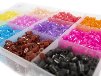 Koraliki do prasowania 4000 szt BROKATOWE Kolory